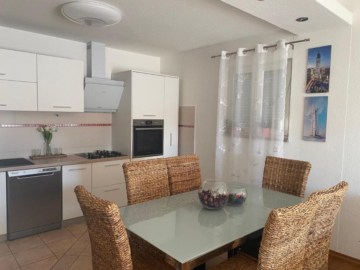 Apartment Tina Rogoznica  Buitenkant foto