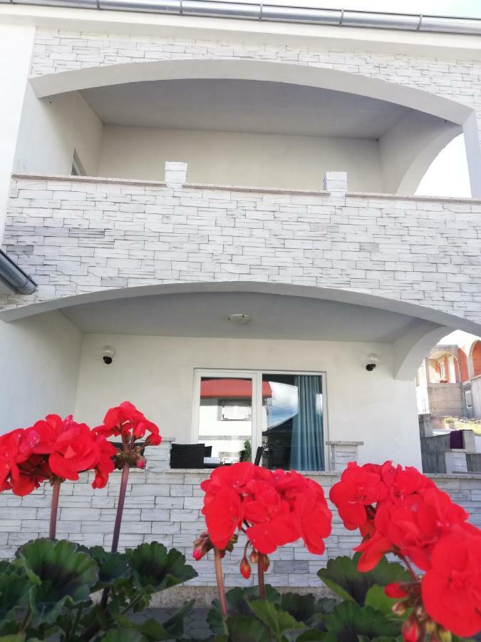 Apartment Tina Rogoznica  Buitenkant foto